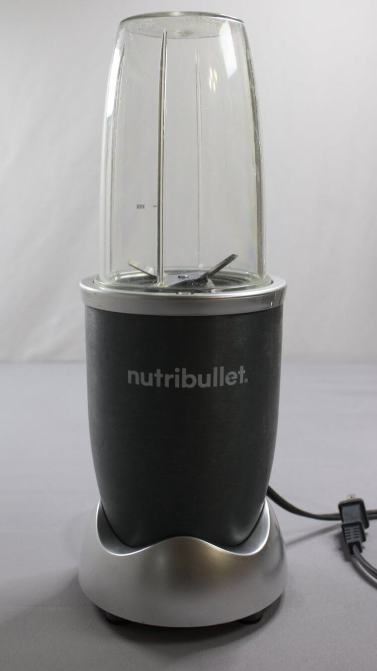 NutriBullet NBR-0801 600W Personal Blender 24oz Cup Extractor Blade Black